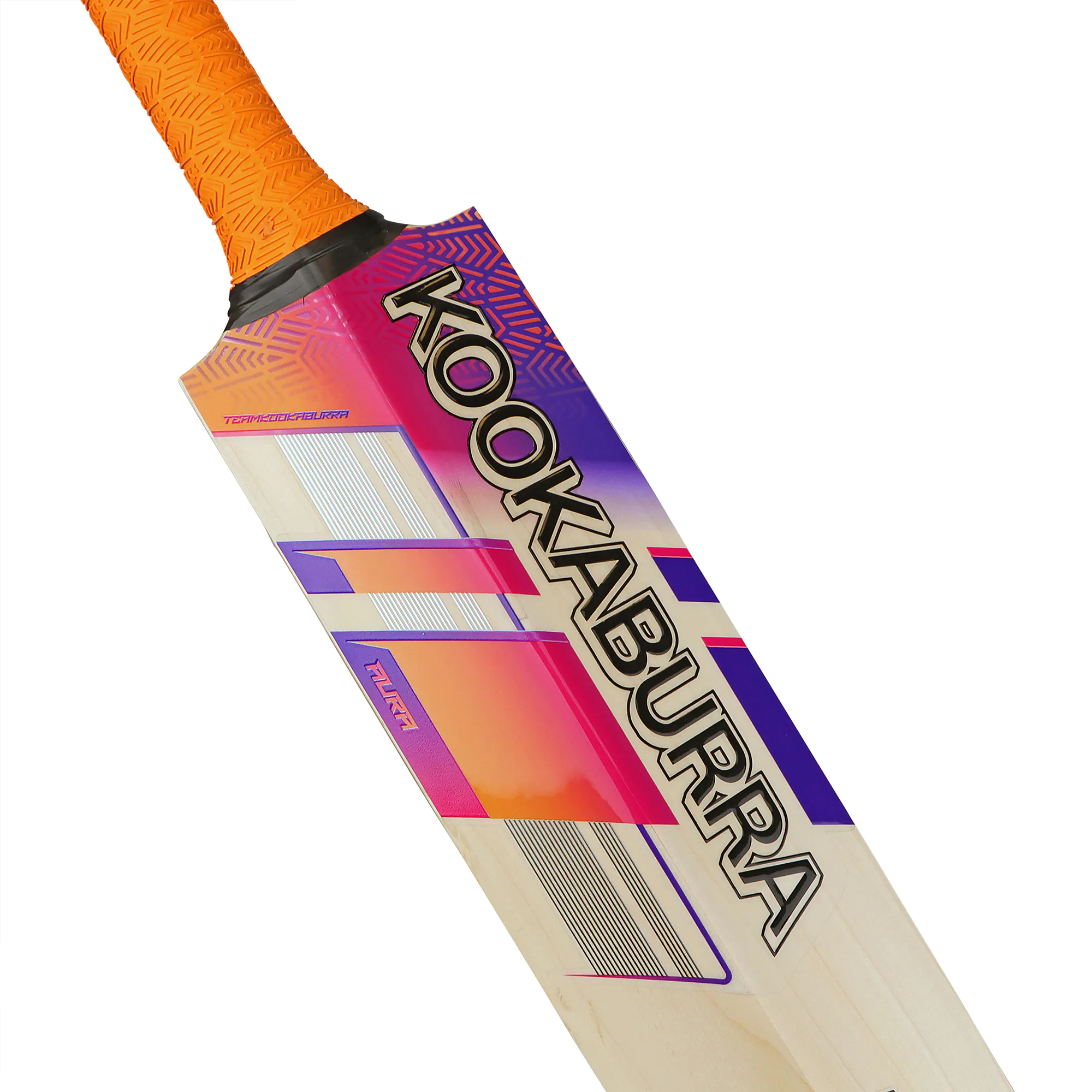 0BEA2431-2 – Aura Pro 4.0 Junior Cricket Bat